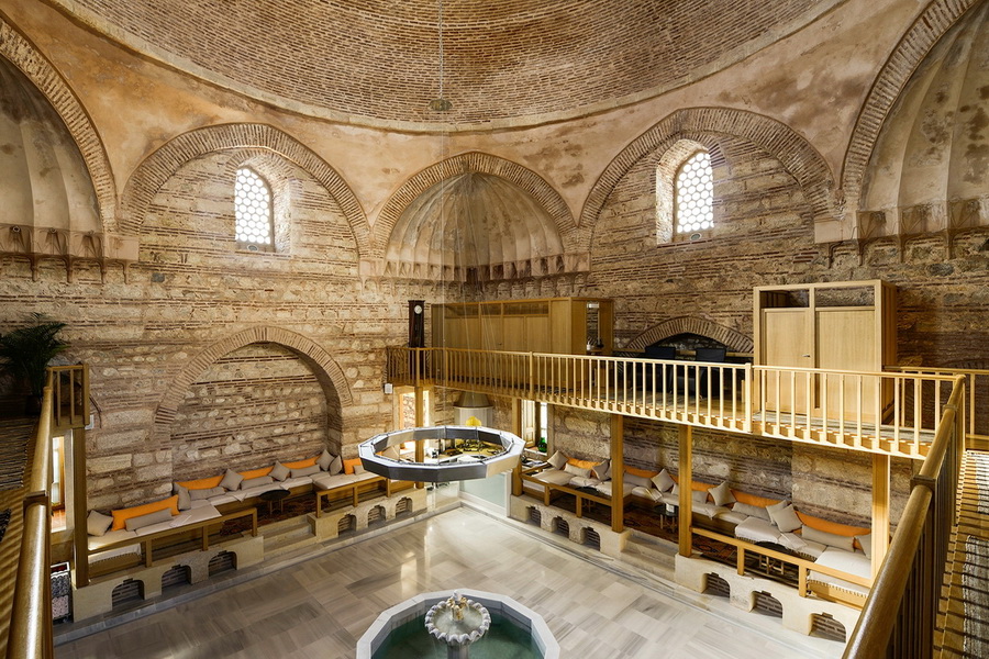 Kılıç Ali Paşa Hamamı in Karaköy